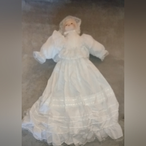 Vintage 80's Porcelain Baby Doll - Picture 5 of 6